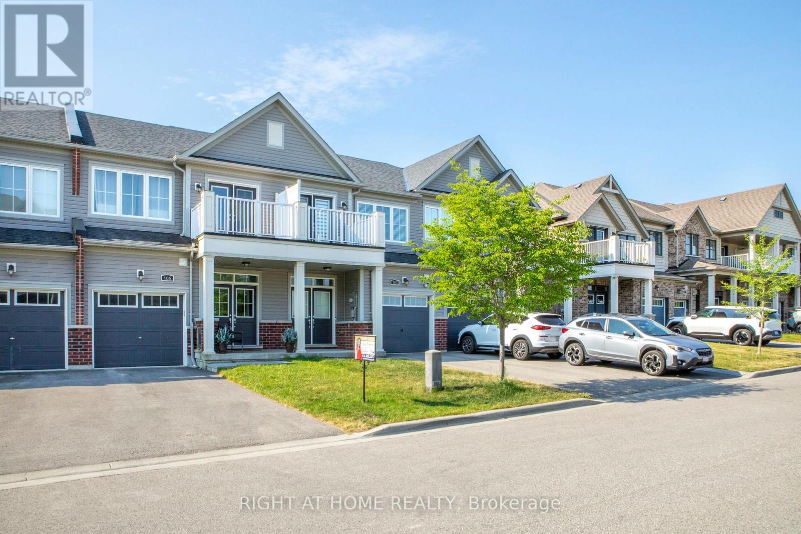 105 Alvin Pegg Drive, East Gwillimbury, Ontario  L9N 0R7 - Photo 2 - N13420916
