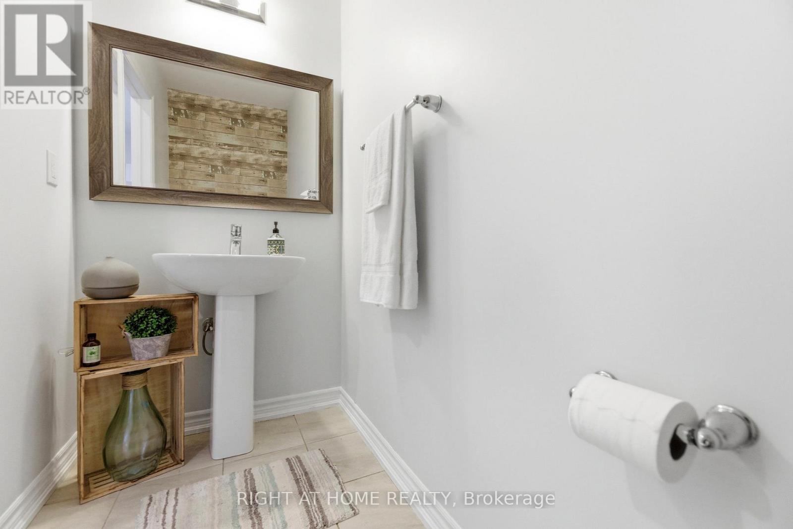 105 Alvin Pegg Drive, East Gwillimbury, Ontario  L9N 0R7 - Photo 37 - N13420916