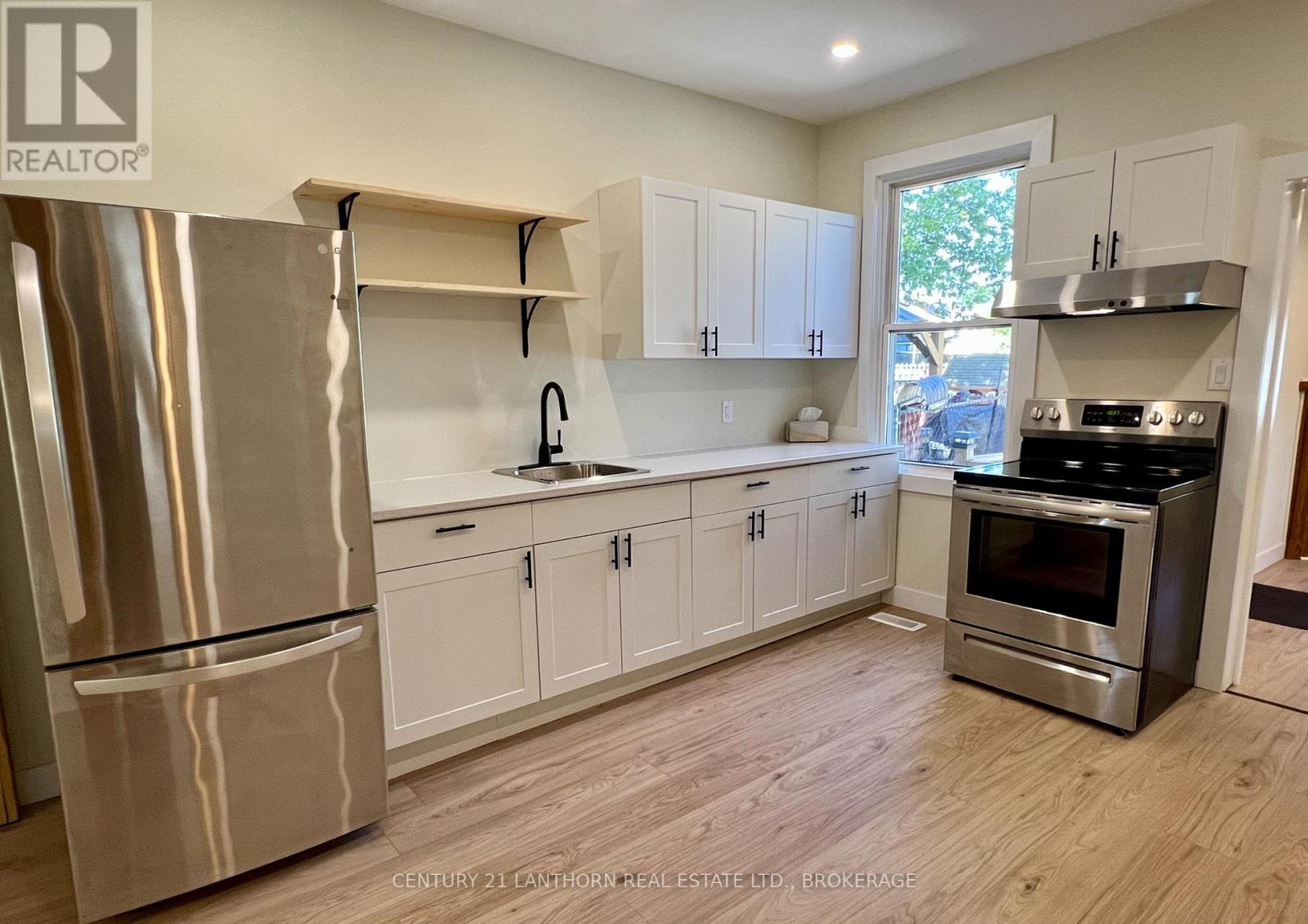 418 Montreal Street, Kingston, Ontario  K7K 3H7 - Photo 4 - X13426198