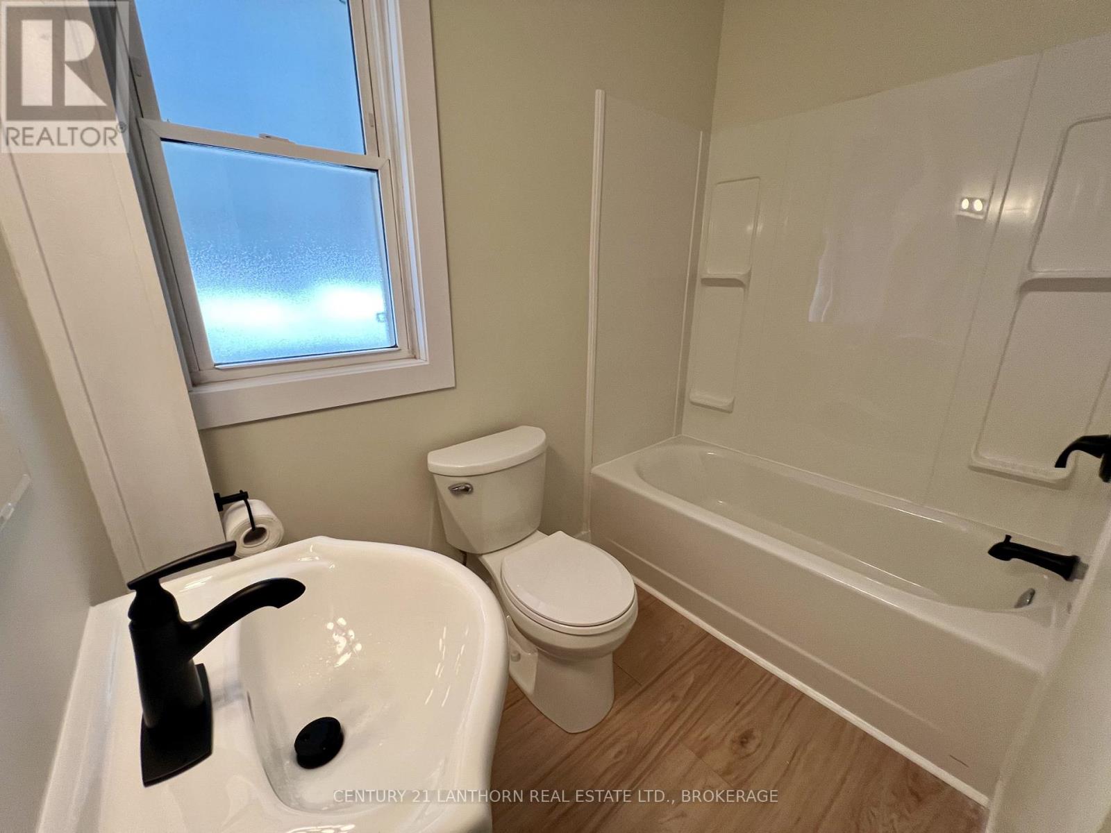 418 Montreal Street, Kingston, Ontario  K7K 3H7 - Photo 8 - X13426198