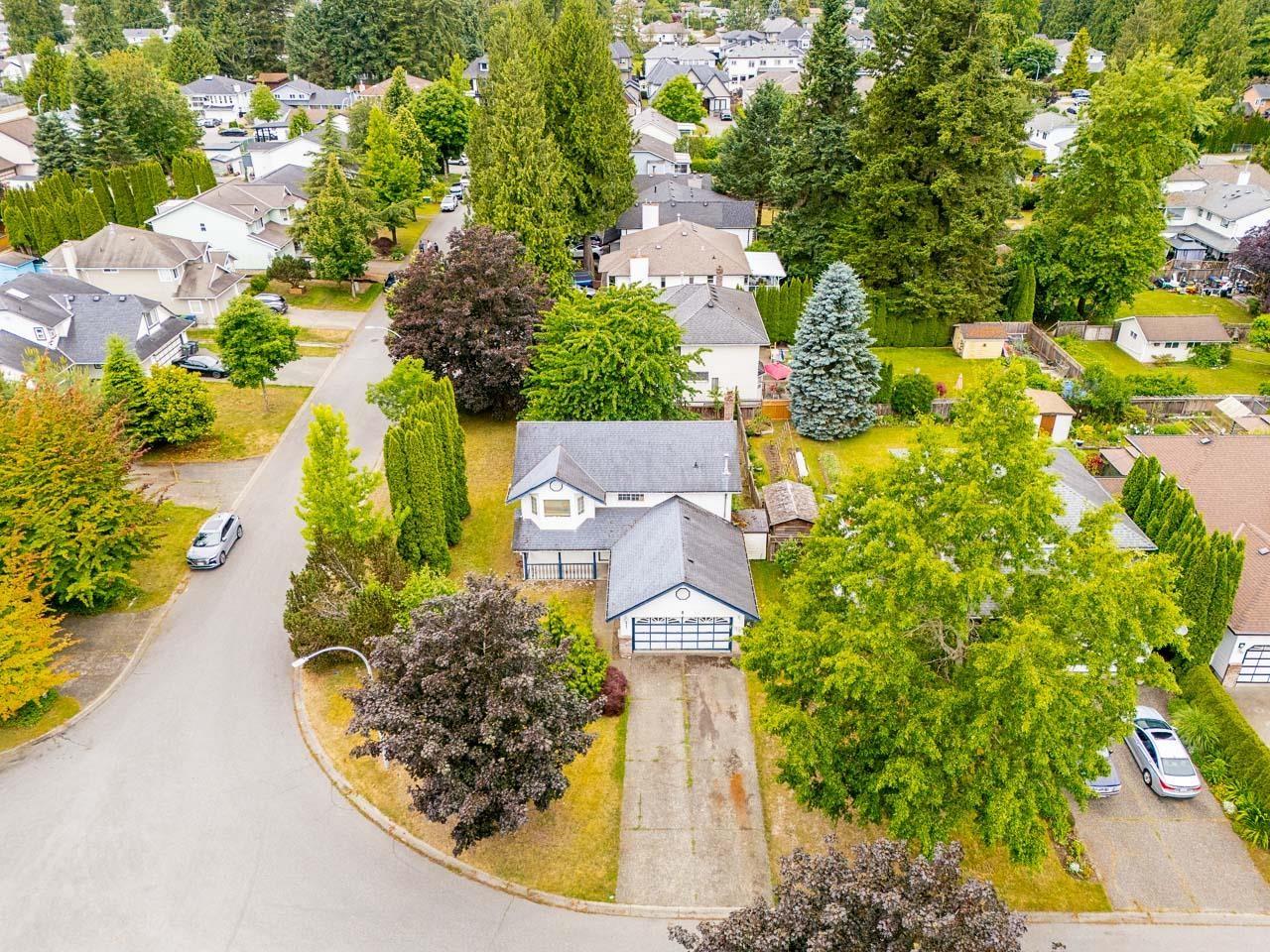 9663 157B STREET, Surrey, British Columbia