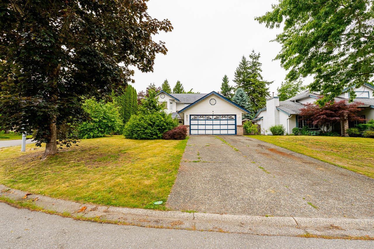 9663 157b Street, Surrey, British Columbia  V4N 2T3 - Photo 3 - R3133574