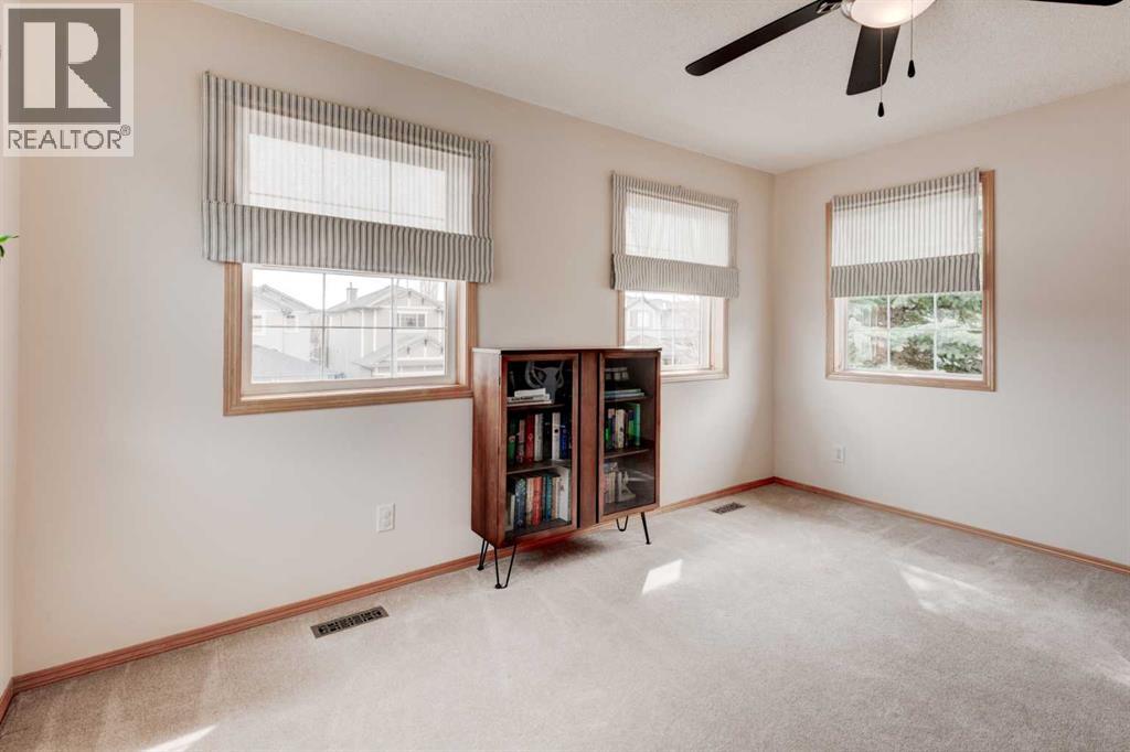 41 Chapman Close Se, Calgary, Alberta  T2X 3S8 - Photo 13 - A2319235