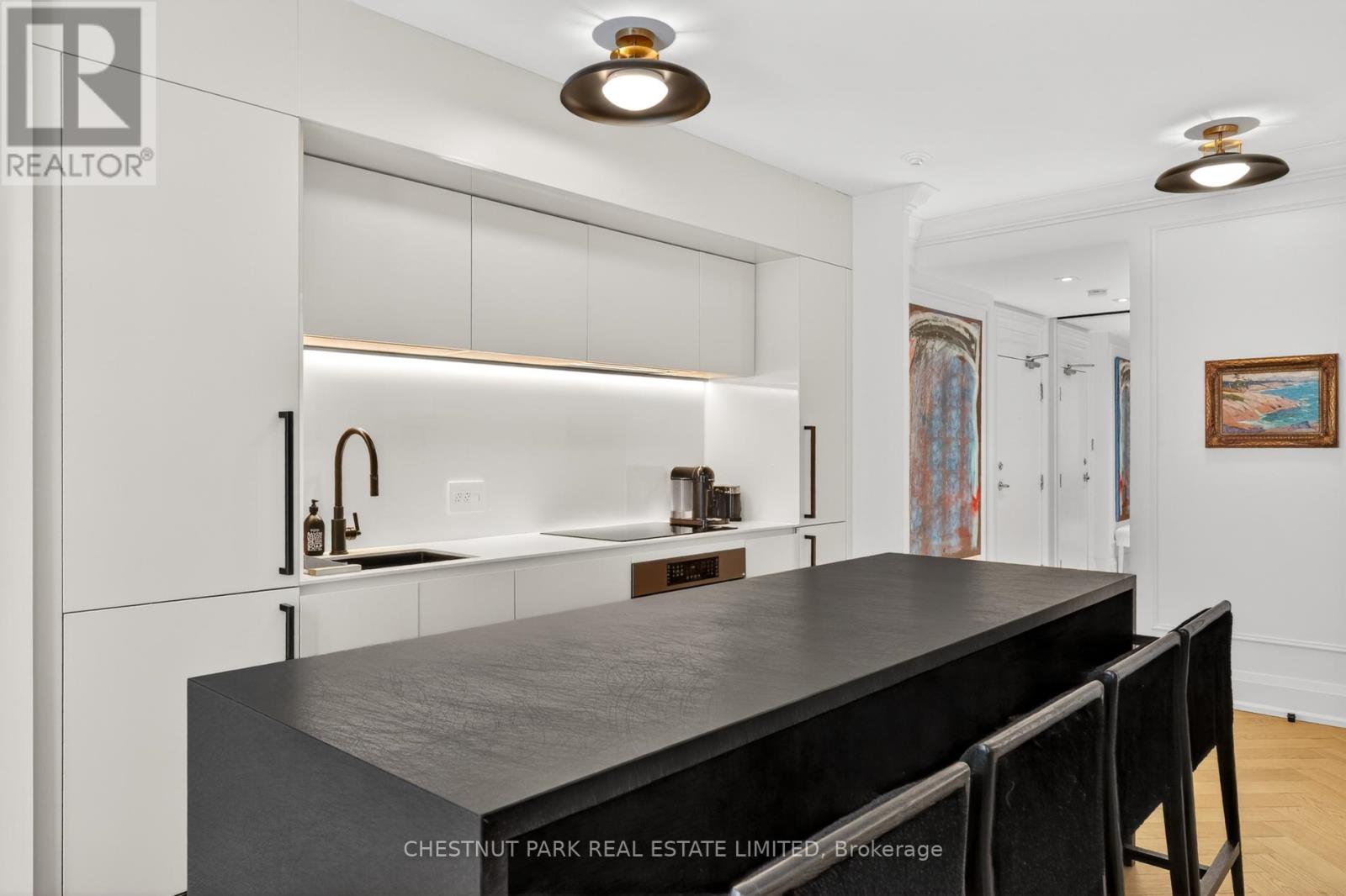 301 - 20 Scrivener Square, Toronto, Ontario  M4W 3X9 - Photo 13 - C13008286