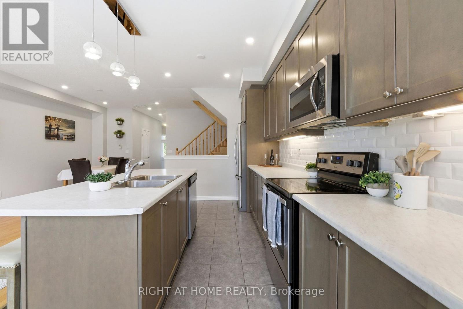 105 Alvin Pegg Drive, East Gwillimbury, Ontario  L9N 0R7 - Photo 16 - N13420916
