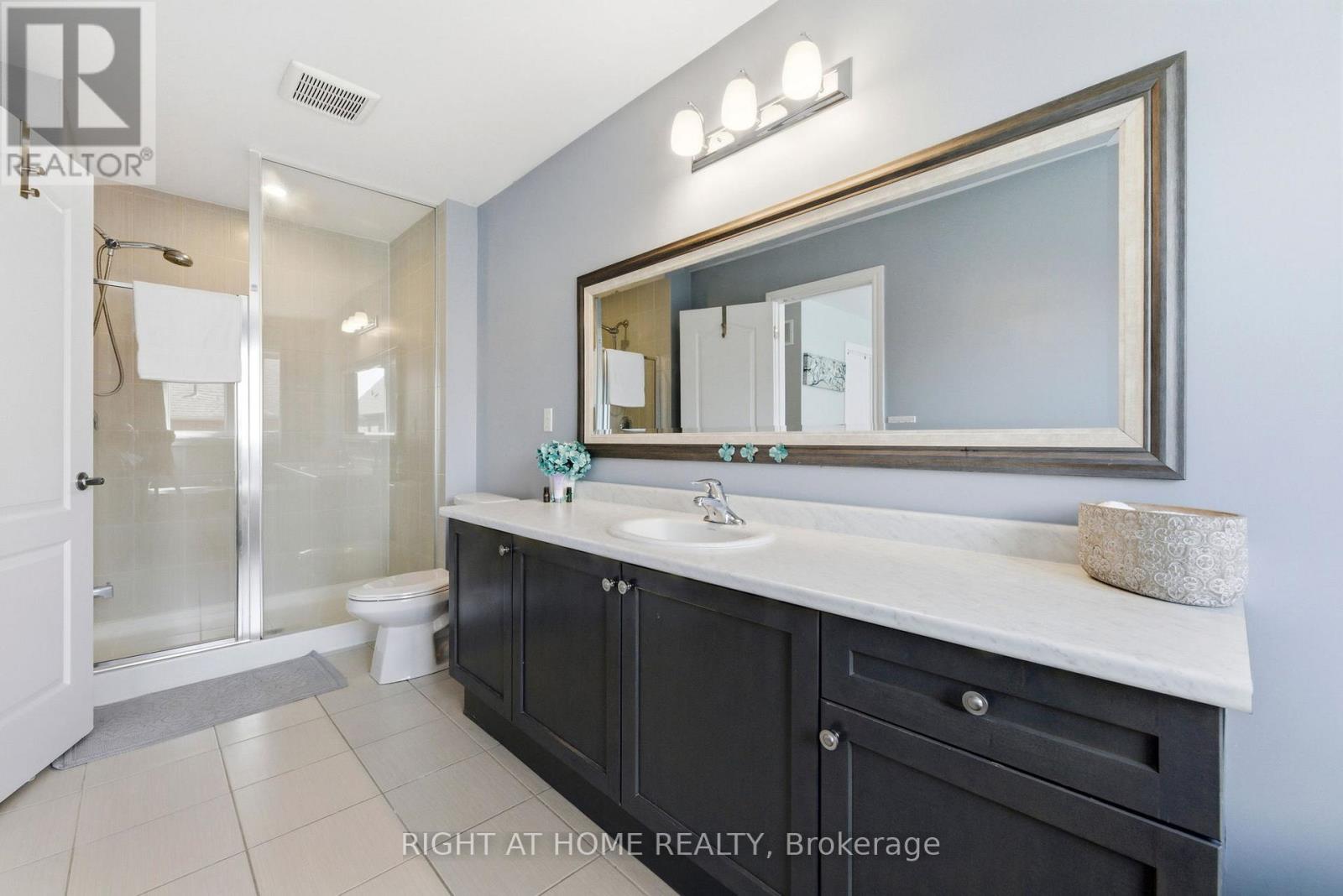 105 Alvin Pegg Drive, East Gwillimbury, Ontario  L9N 0R7 - Photo 31 - N13420916