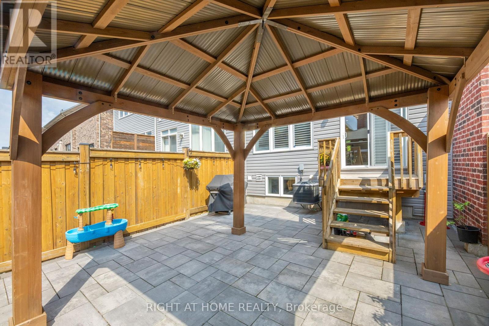 105 Alvin Pegg Drive, East Gwillimbury, Ontario  L9N 0R7 - Photo 44 - N13420916