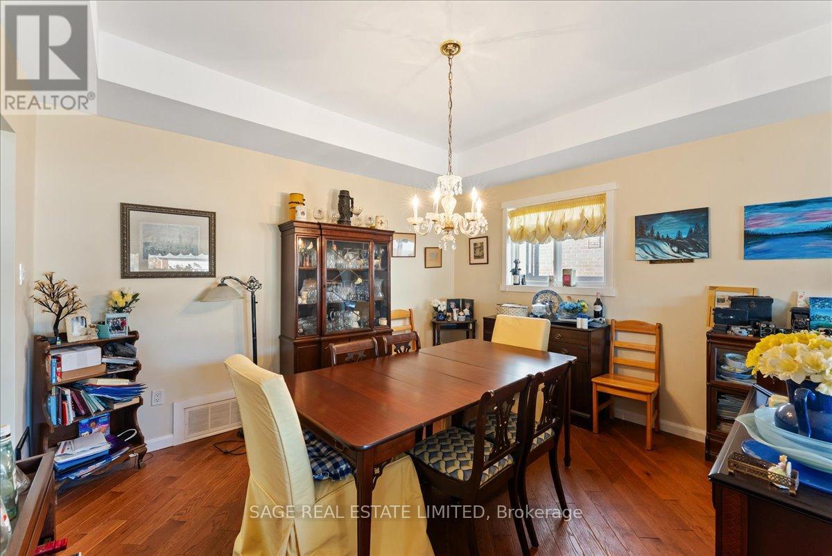 27 Kathrose Drive, Toronto, Ontario  M2J 3P4 - Photo 9 - C13426166