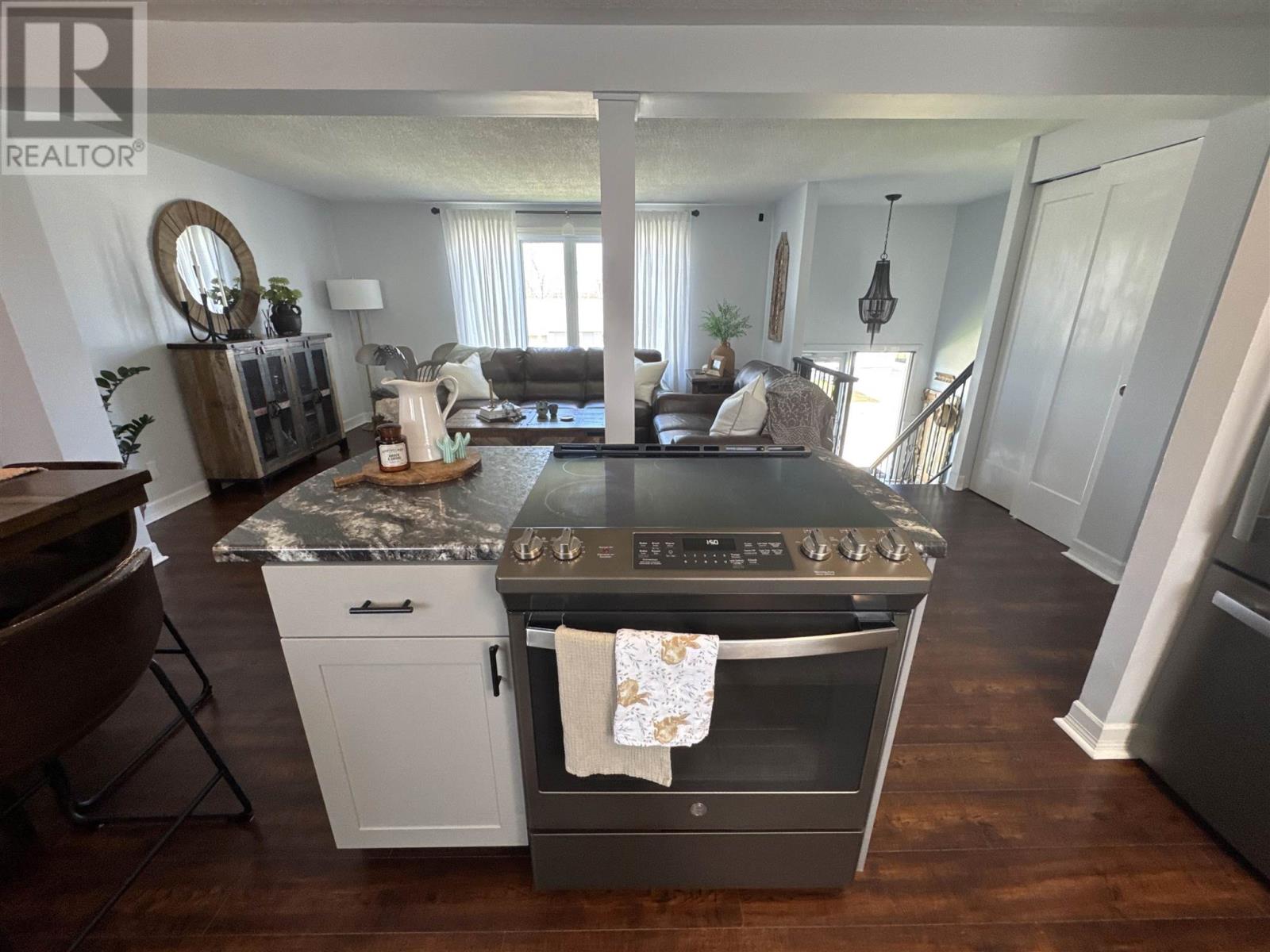 1 Gillanders Rd, Elliot Lake, Ontario  P5A 1W4 - Photo 6 - SM261096