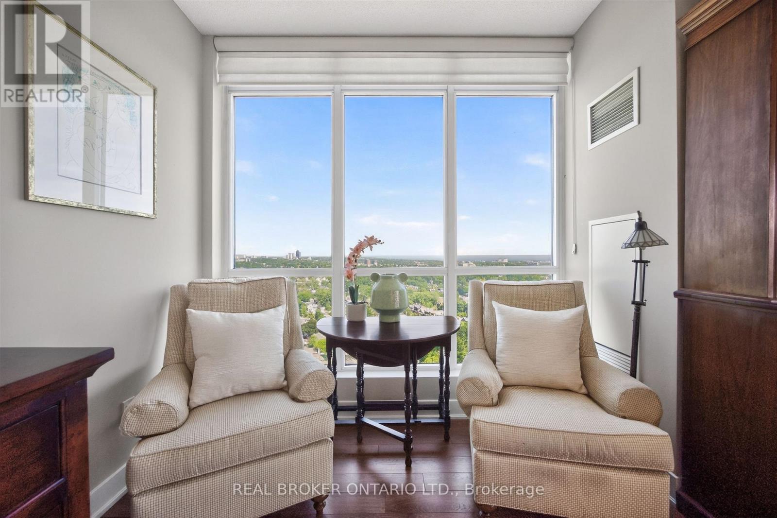 2402 - 1048 Broadview Avenue, Toronto, Ontario  M4K 2S2 - Photo 11 - E13425898