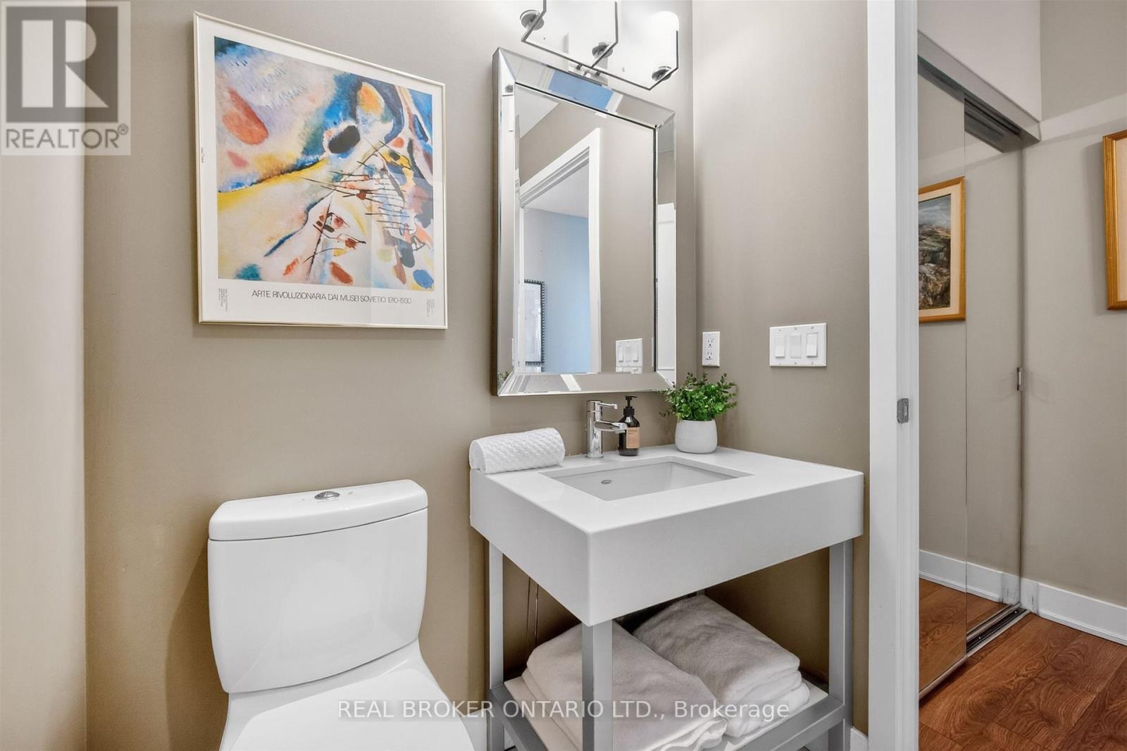 2402 - 1048 Broadview Avenue, Toronto, Ontario  M4K 2S2 - Photo 21 - E13425898