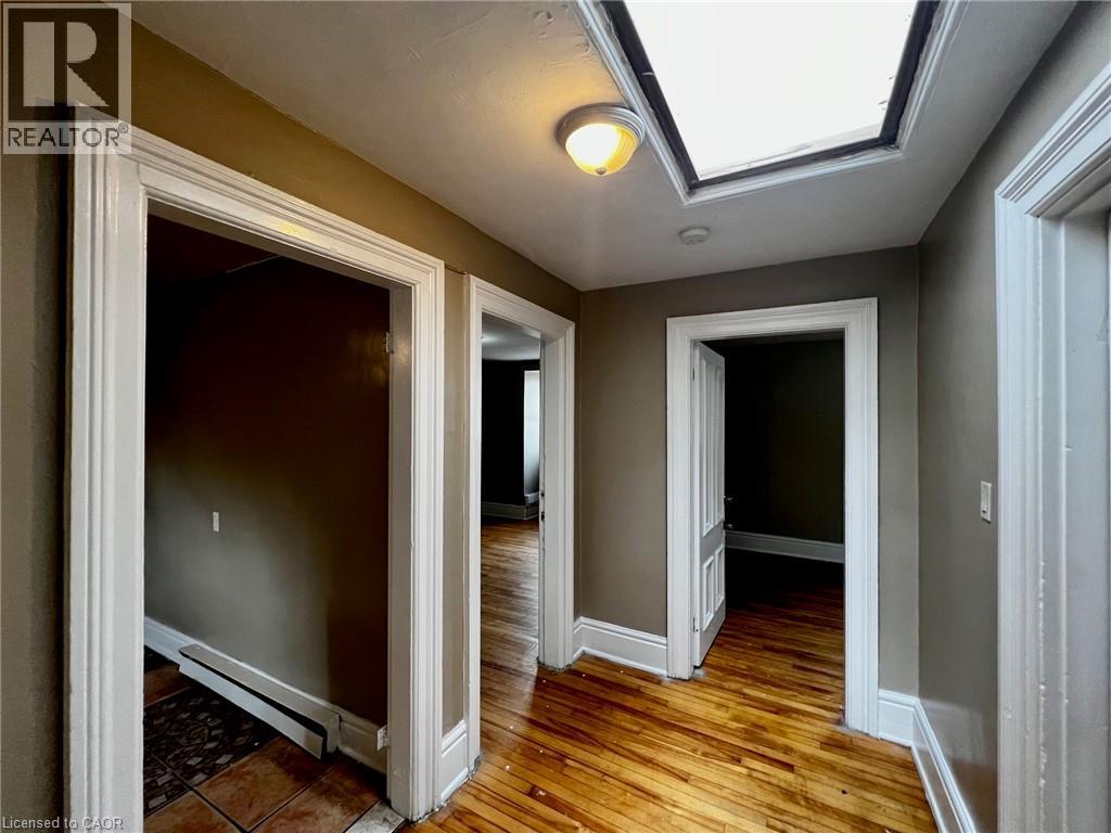 426 CLARENCE Street Unit# 1 - Photo 10