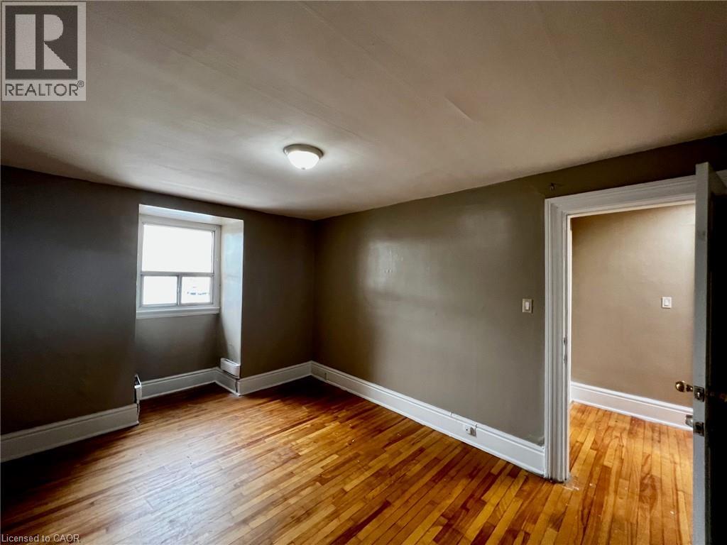 426 CLARENCE Street Unit# 1 - Photo 11