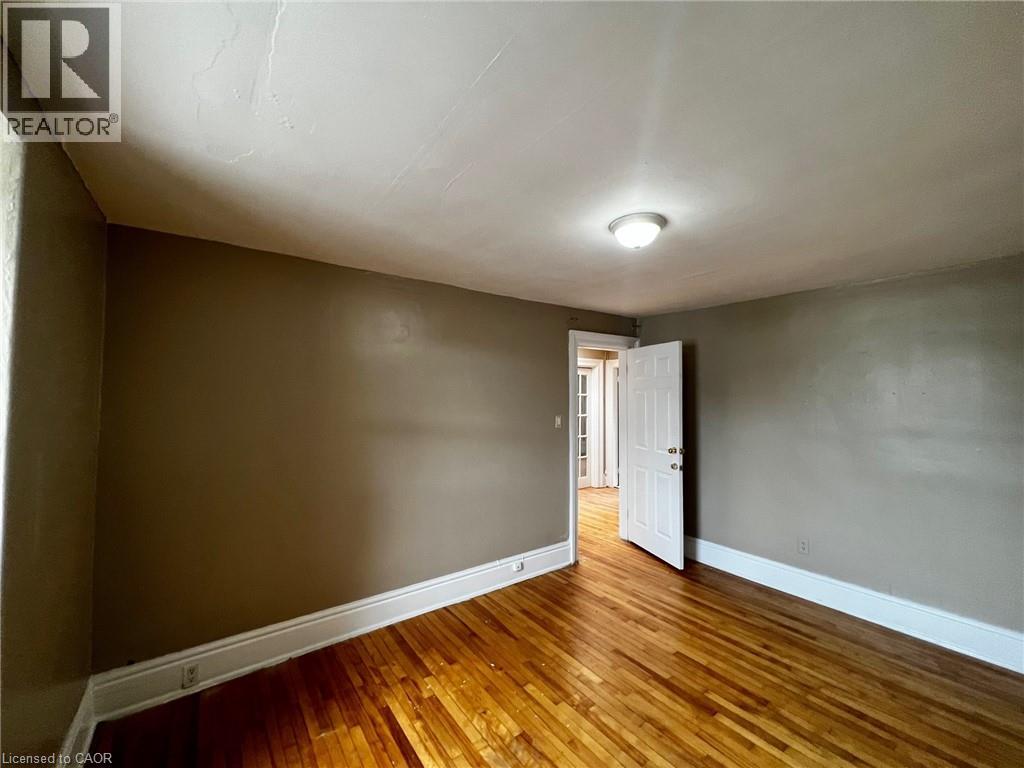 426 CLARENCE Street Unit# 1 - Photo 12