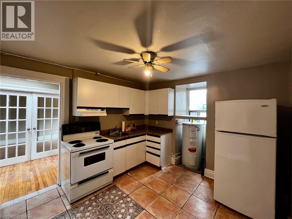 426 CLARENCE Street Unit# 1 - Photo 8