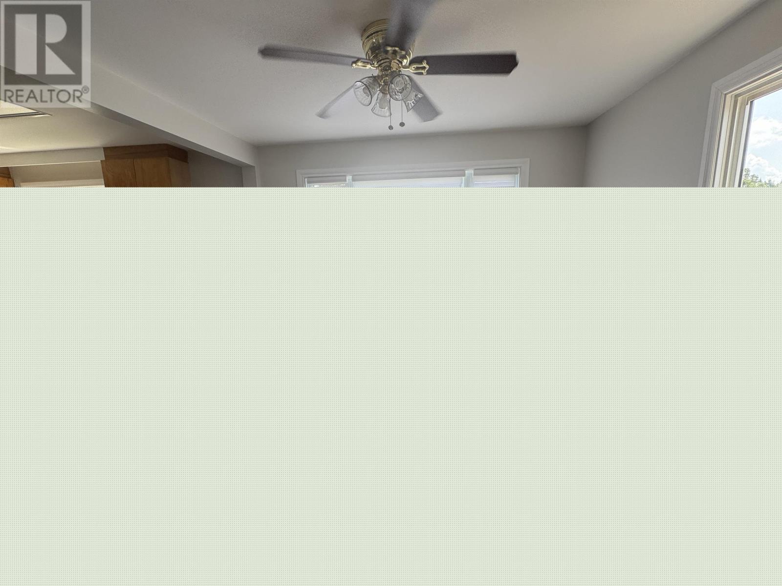 49 Otter Ave, Manitouwadge, Ontario  P0T 2C0 - Photo 10 - TB252485