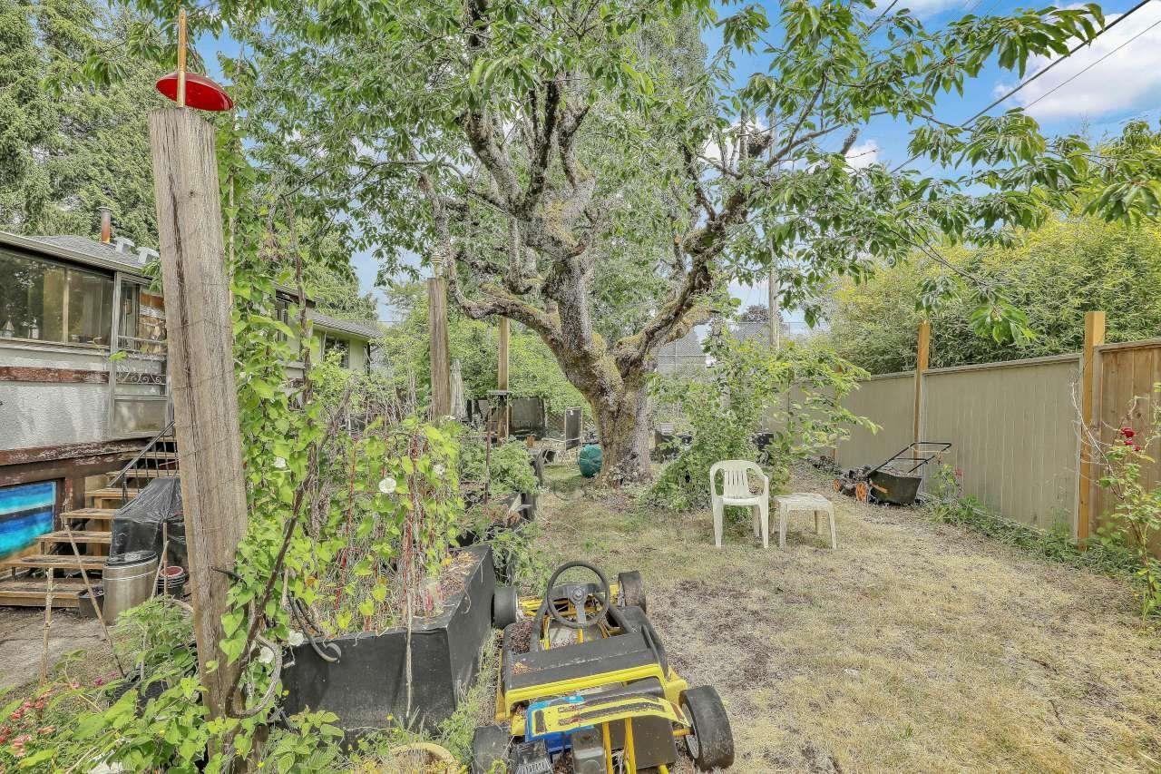 15064 Peacock Place, Surrey, British Columbia  V3R 4W4 - Photo 33 - R3132732