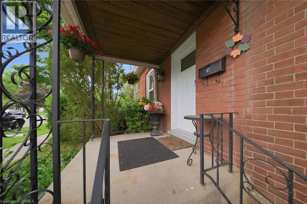 12 Brunswick Street, Brantford, Ontario  N3T 1E7 - Photo 4 - 40835886