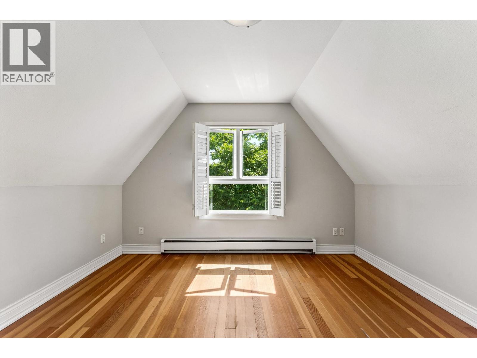 408 E 2nd Street, North Vancouver, British Columbia  V7L 1C8 - Photo 24 - R3132706