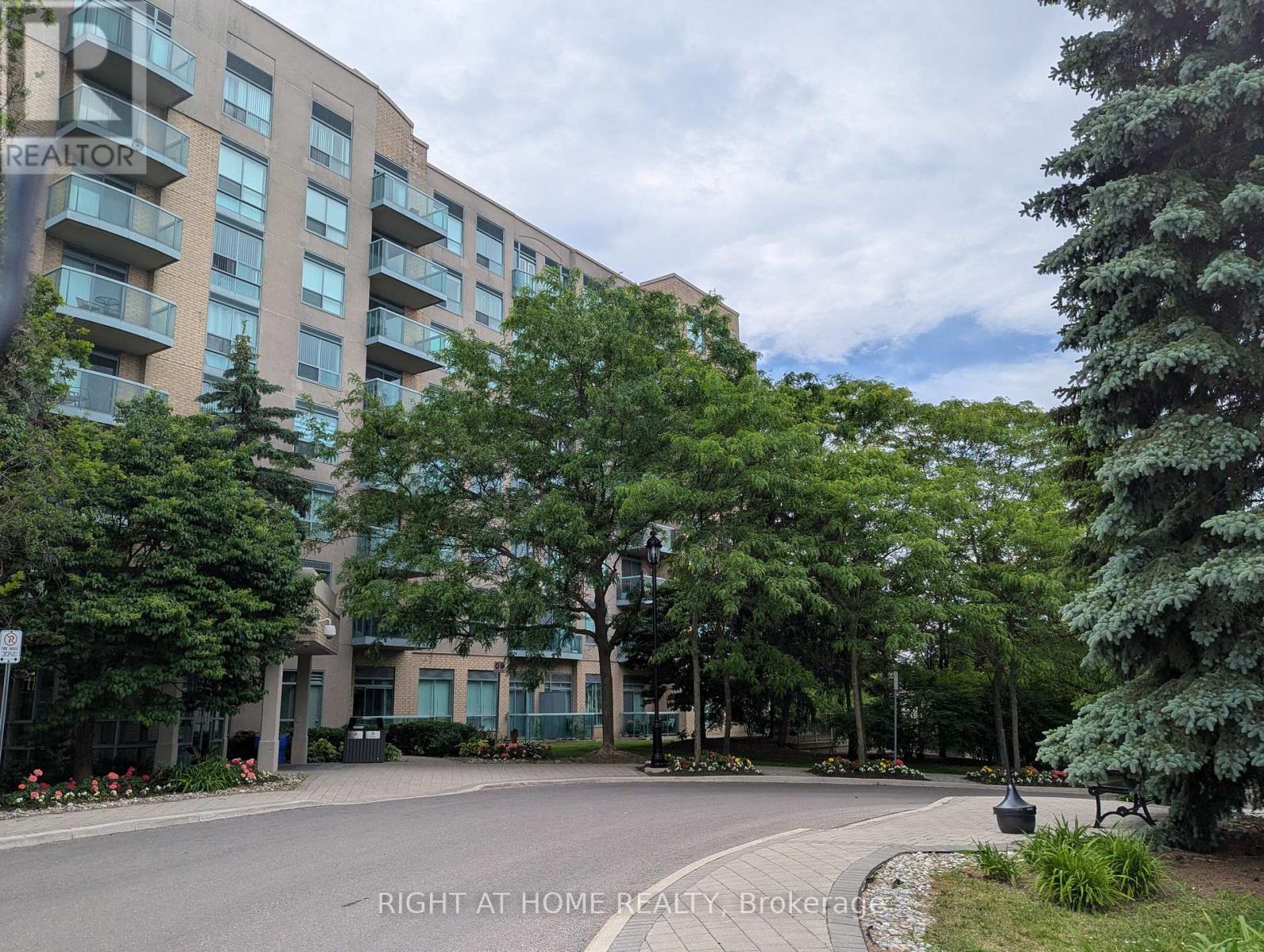 107 - 3 ELLESMERE STREET, richmond hill (langstaff), Ontario