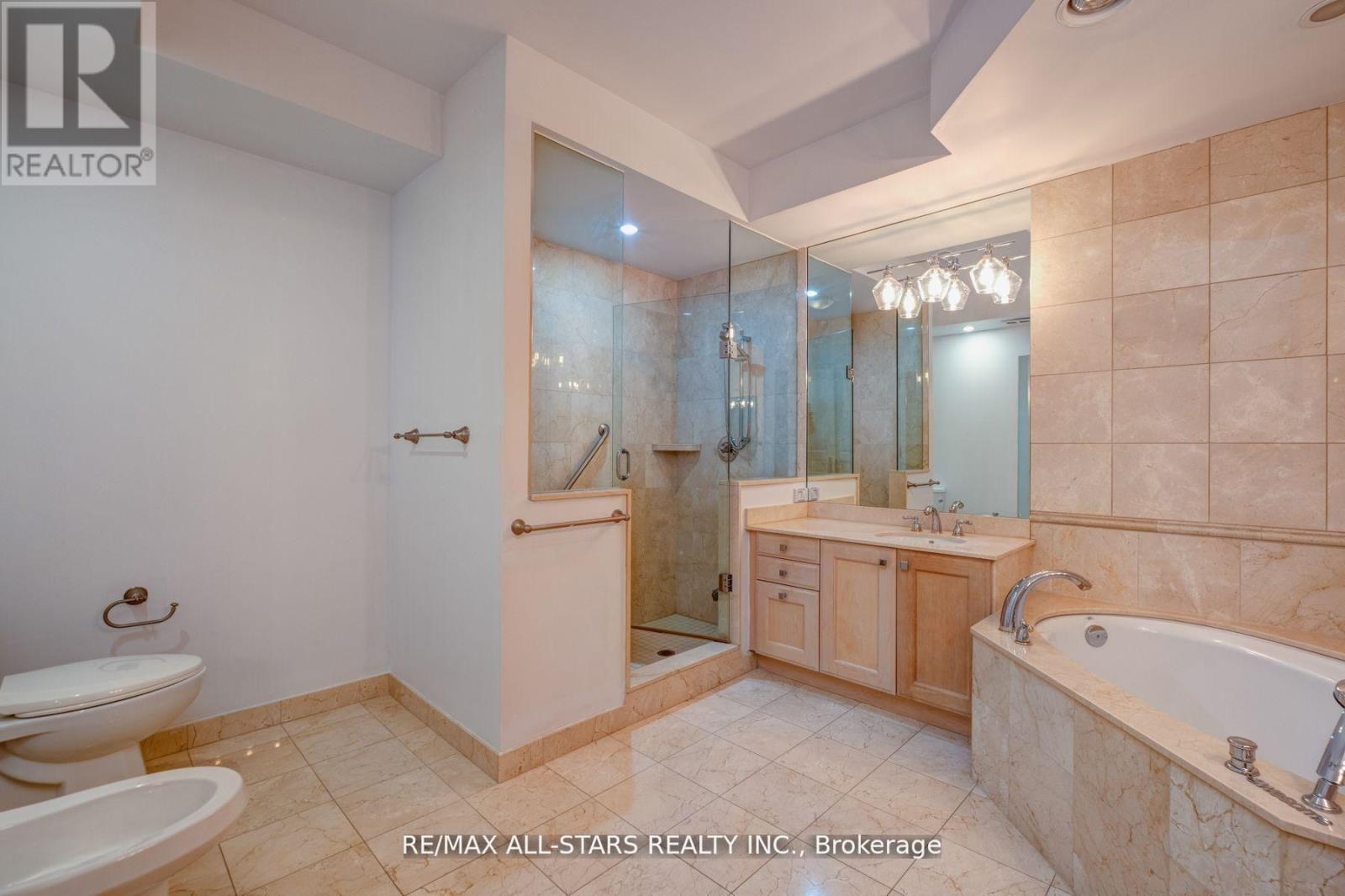211 - 7071 Bayview Avenue, Markham (Bayview Glen), Ontario  L3T 7Y8 - Photo 22 - N13426246