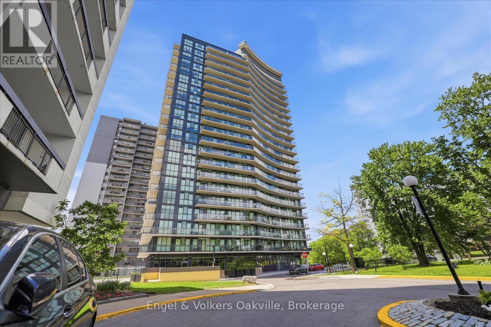 603 - 1461 Lawrence Avenue W, Toronto, Ontario  M6L 0A6 - Photo 1 - W13426274