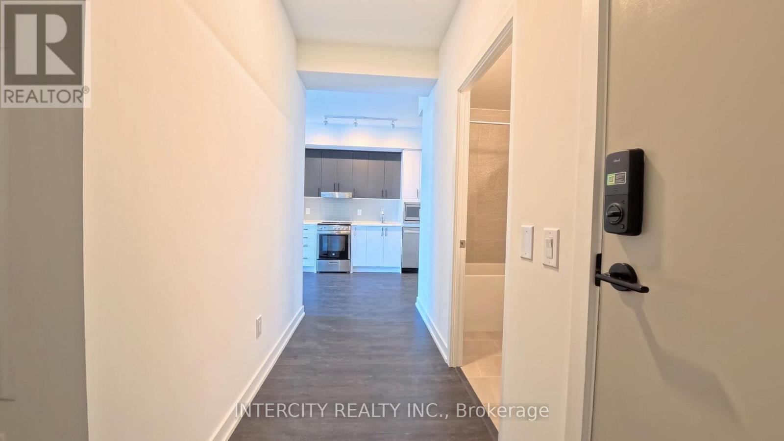 1712 - 5105 Hurontario Street S, Mississauga, Ontario L4Z 0C9 - Photo 11 - W13425868