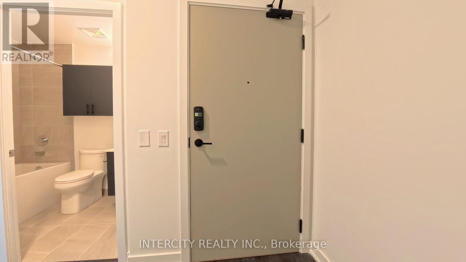 1712 - 5105 Hurontario Street S, Mississauga, Ontario L4Z 0C9 - Photo 9 - W13425868