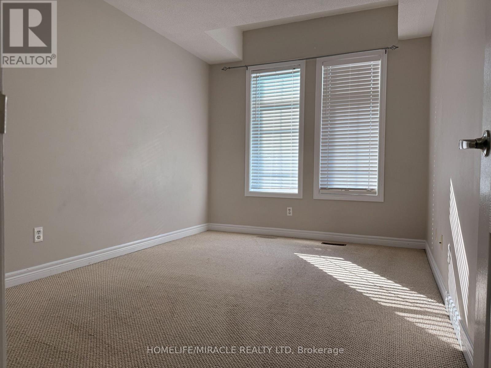 98 Marycroft (Upper) Court, Brampton, Ontario  L7A 2G4 - Photo 11 - W13425888
