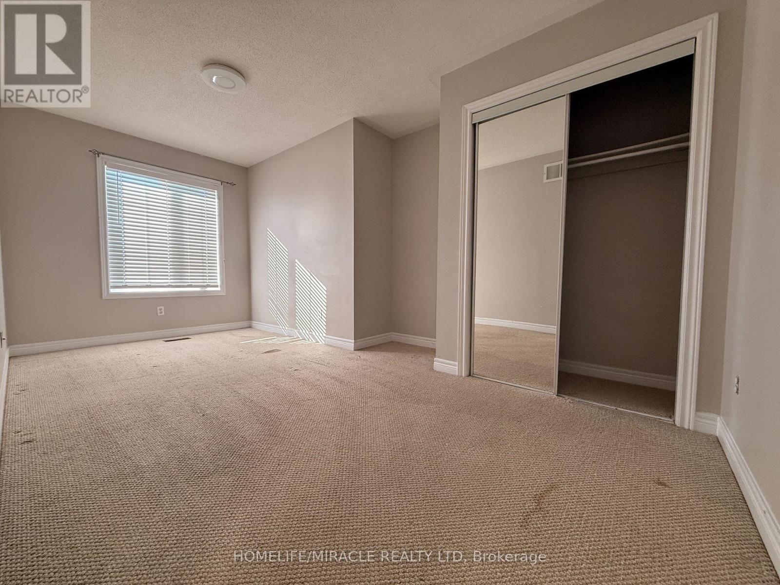98 Marycroft (Upper) Court, Brampton, Ontario  L7A 2G4 - Photo 12 - W13425888