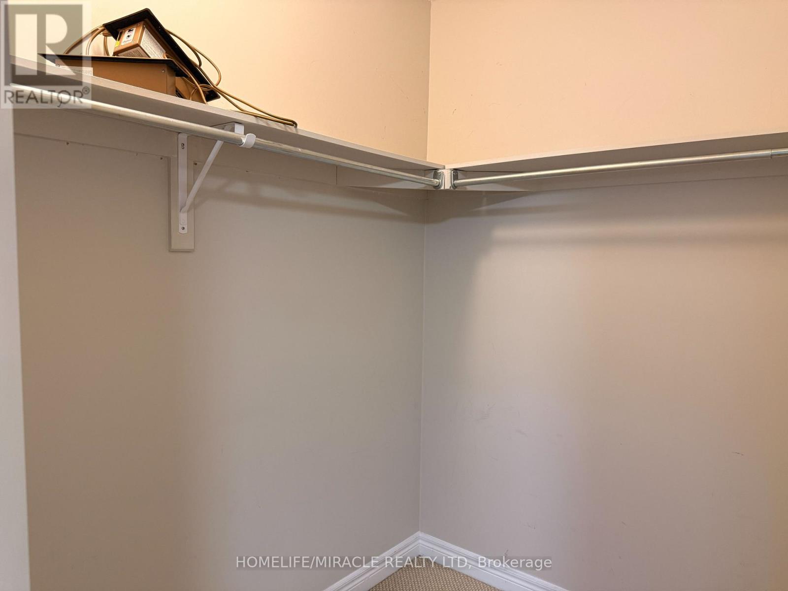 98 Marycroft (Upper) Court, Brampton, Ontario  L7A 2G4 - Photo 20 - W13425888