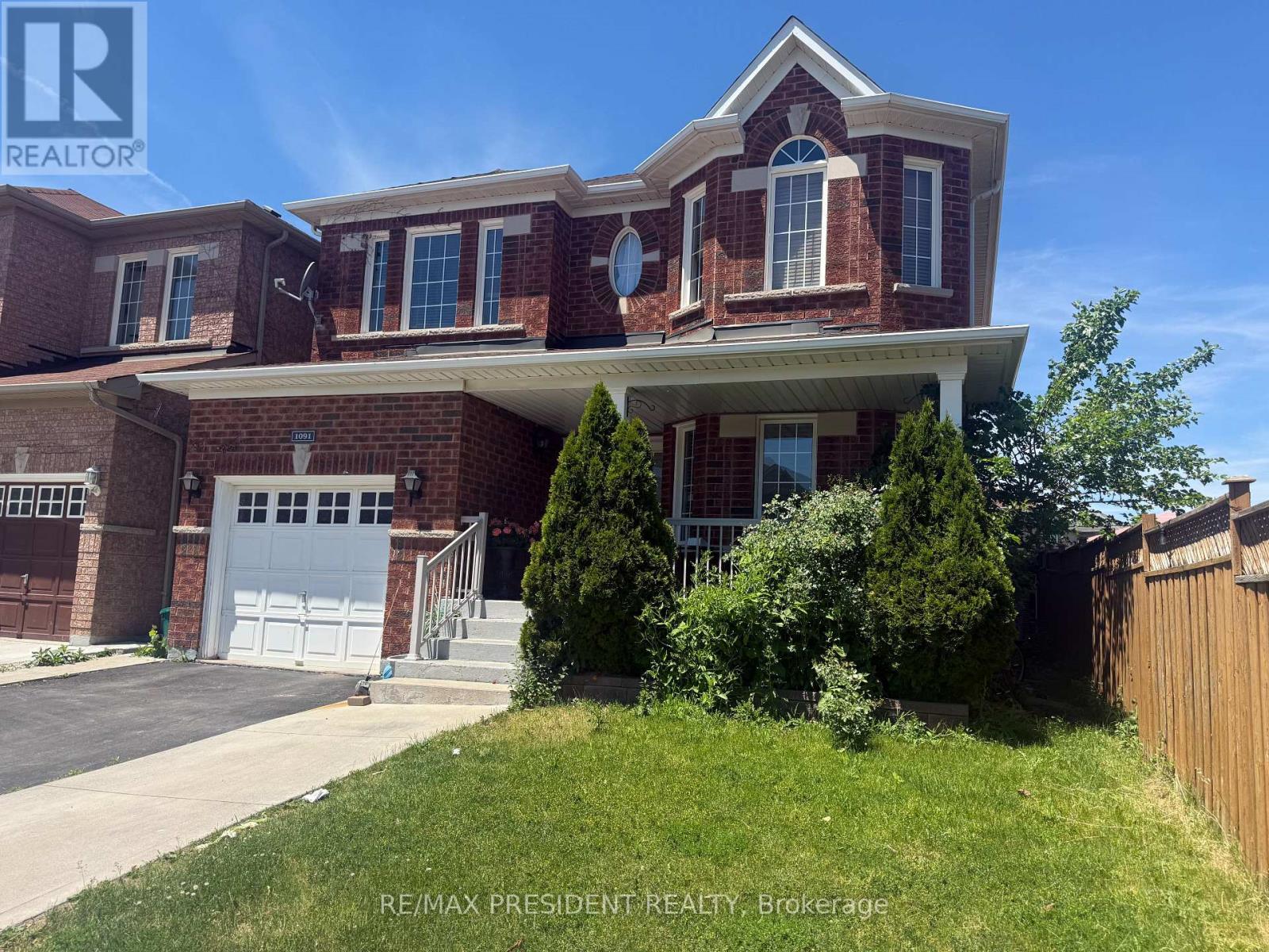 1091 Mccuaig Drive, Milton, Ontario L9T 6T4 - Photo 2 - W13425894