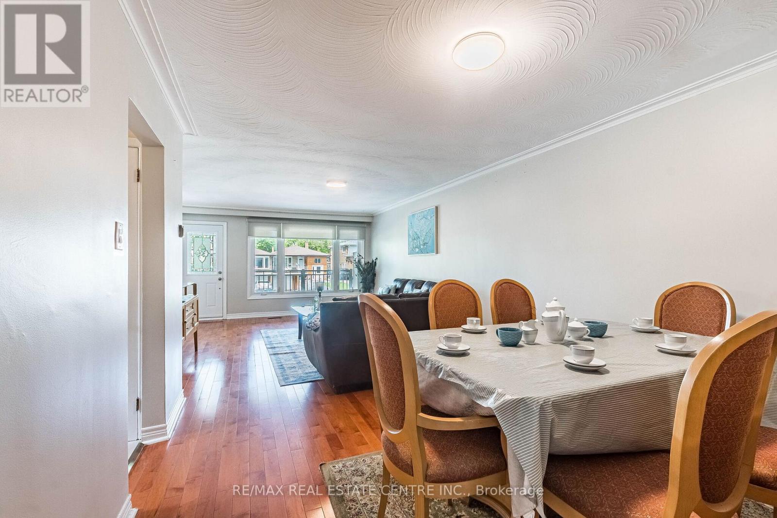 7243 Reindeer Drive, Mississauga, Ontario  L4T 2M6 - Photo 12 - W13425942