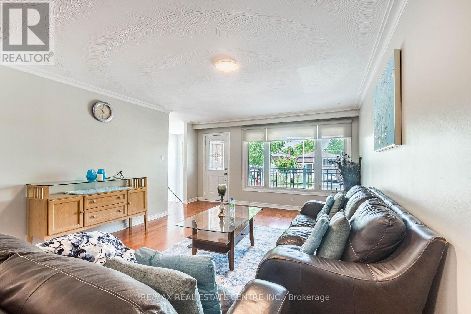 7243 Reindeer Drive, Mississauga, Ontario  L4T 2M6 - Photo 13 - W13425942