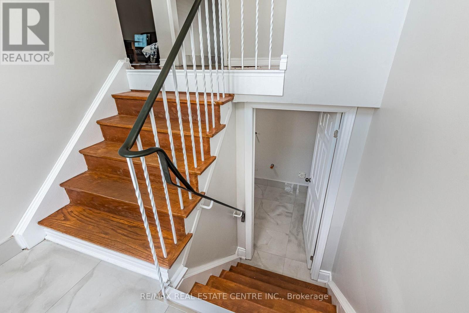 7243 Reindeer Drive, Mississauga, Ontario  L4T 2M6 - Photo 29 - W13425942