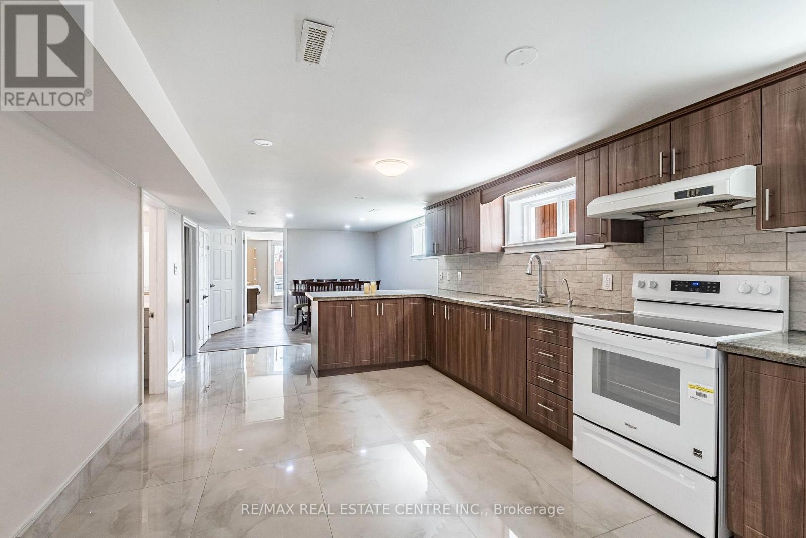 7243 Reindeer Drive, Mississauga, Ontario  L4T 2M6 - Photo 32 - W13425942