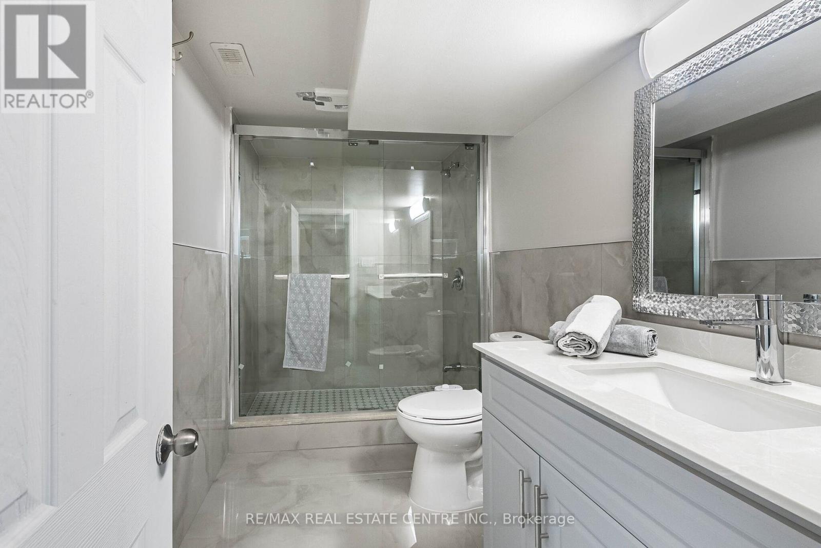 7243 Reindeer Drive, Mississauga, Ontario  L4T 2M6 - Photo 45 - W13425942
