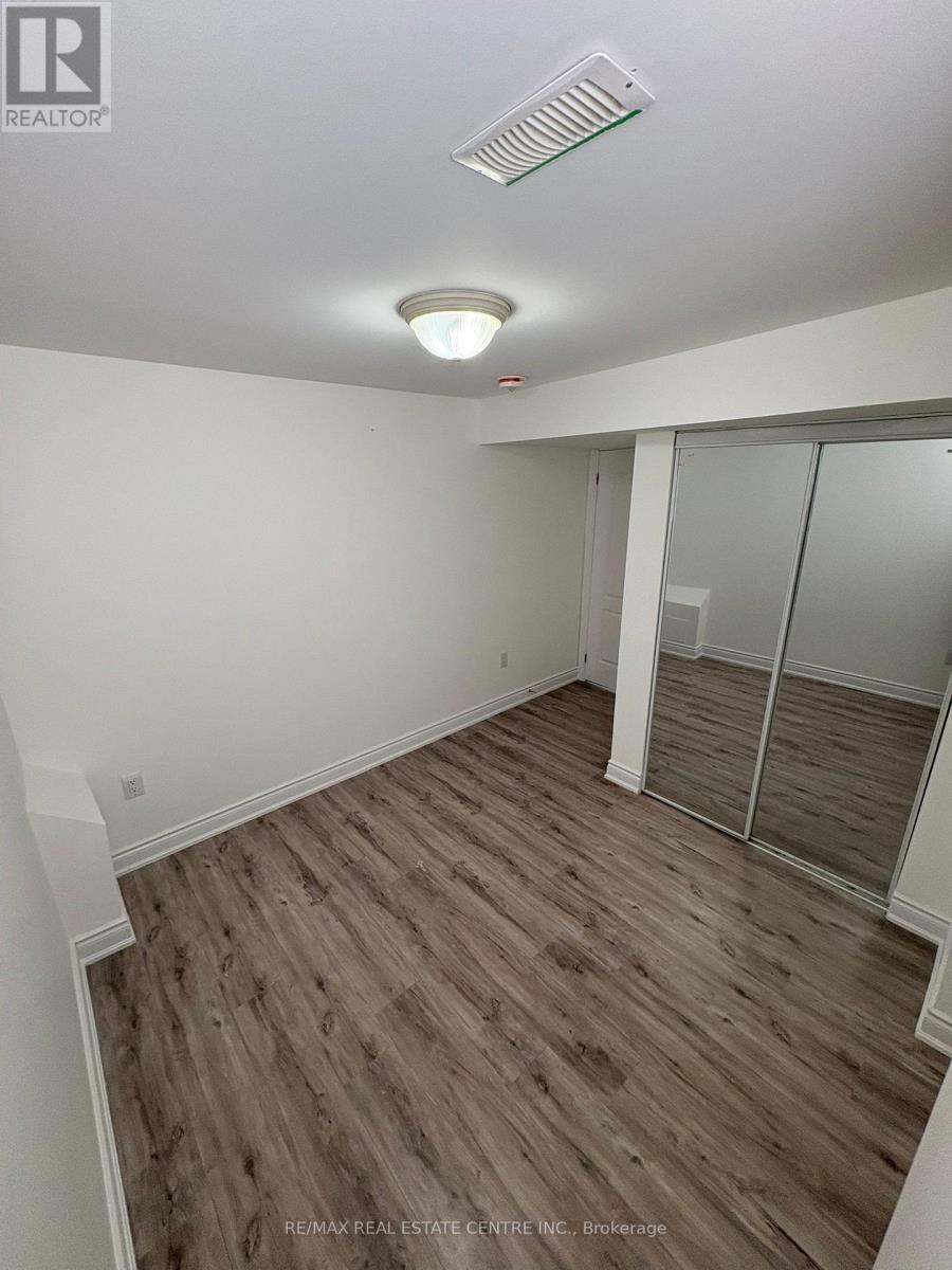 16 Bucksaw Street, Brampton, Ontario  L7A 4R1 - Photo 5 - W13425958