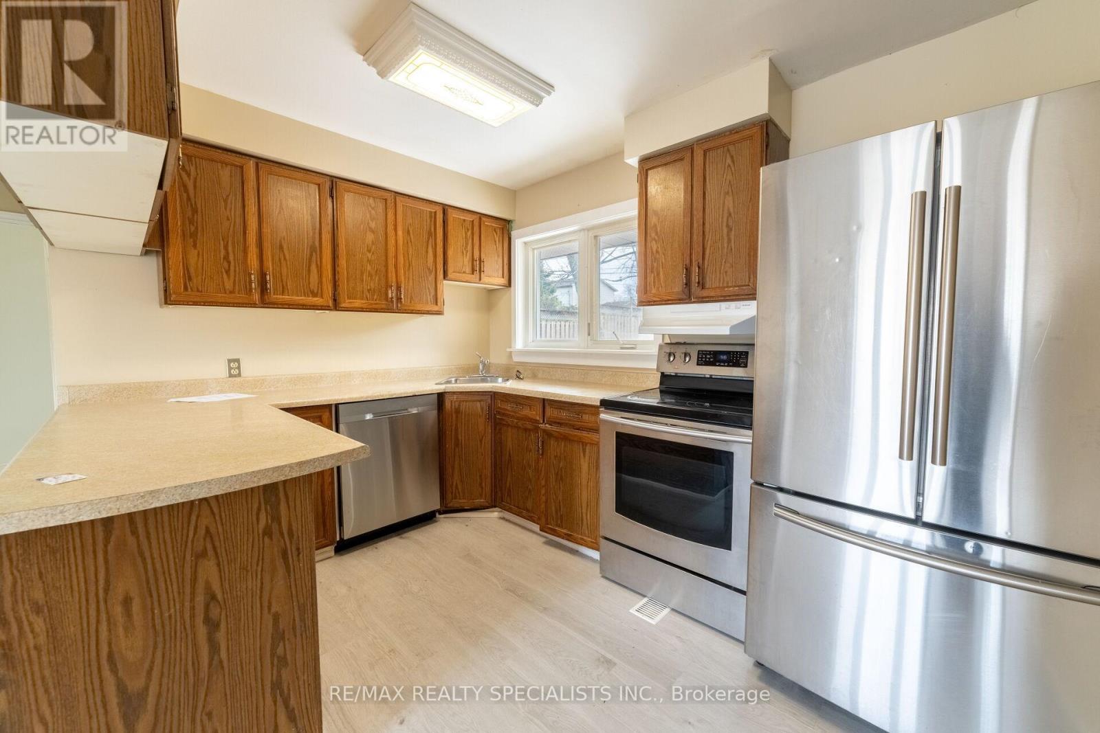 70 Bythia Street, Orangeville, Ontario  L9W 2S5 - Photo 10 - W13426018