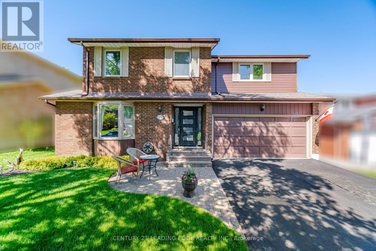2203 Previn Court, Burlington, Ontario  L7P 4J3 - Photo 2 - W13426086