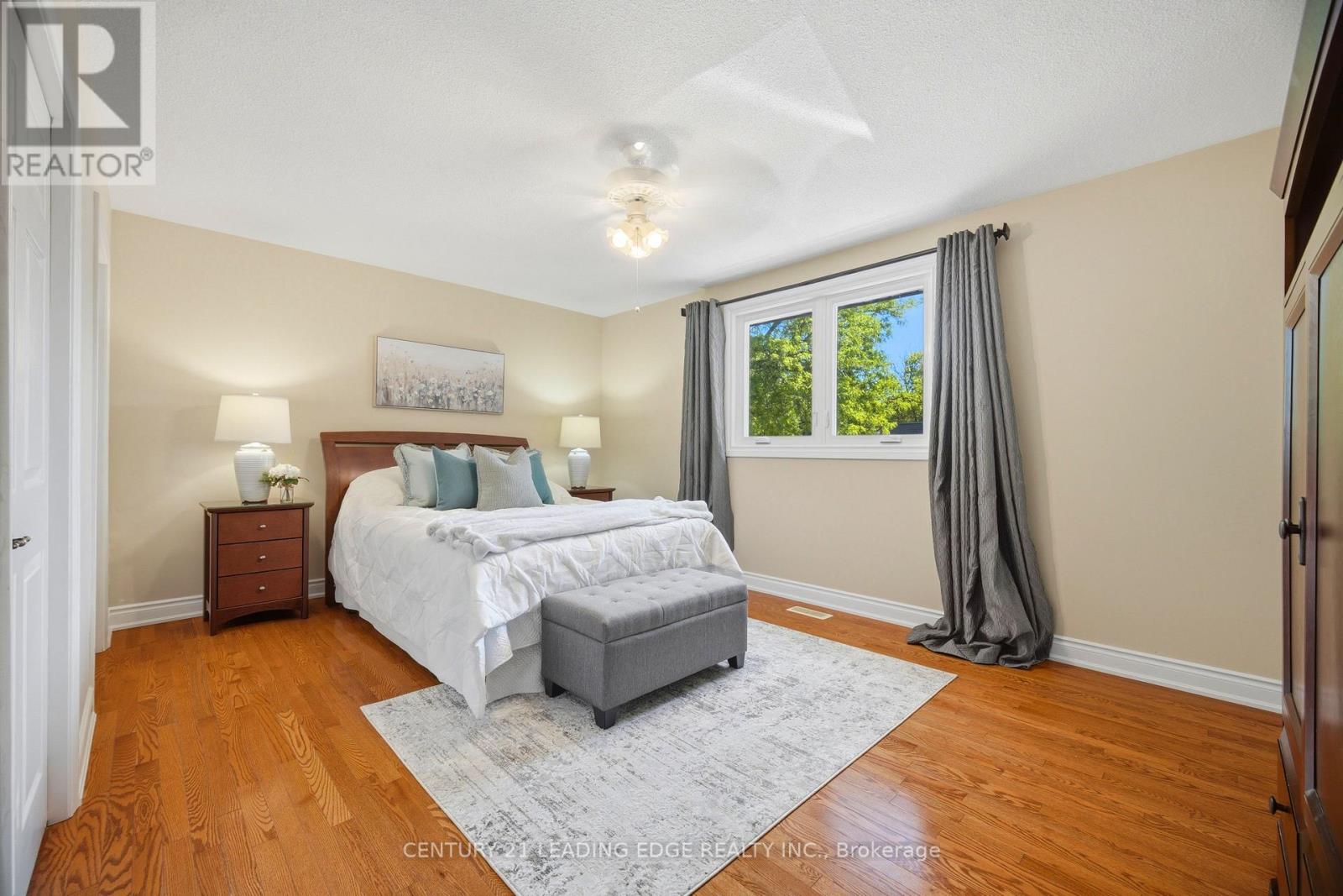 2203 Previn Court, Burlington, Ontario  L7P 4J3 - Photo 21 - W13426086