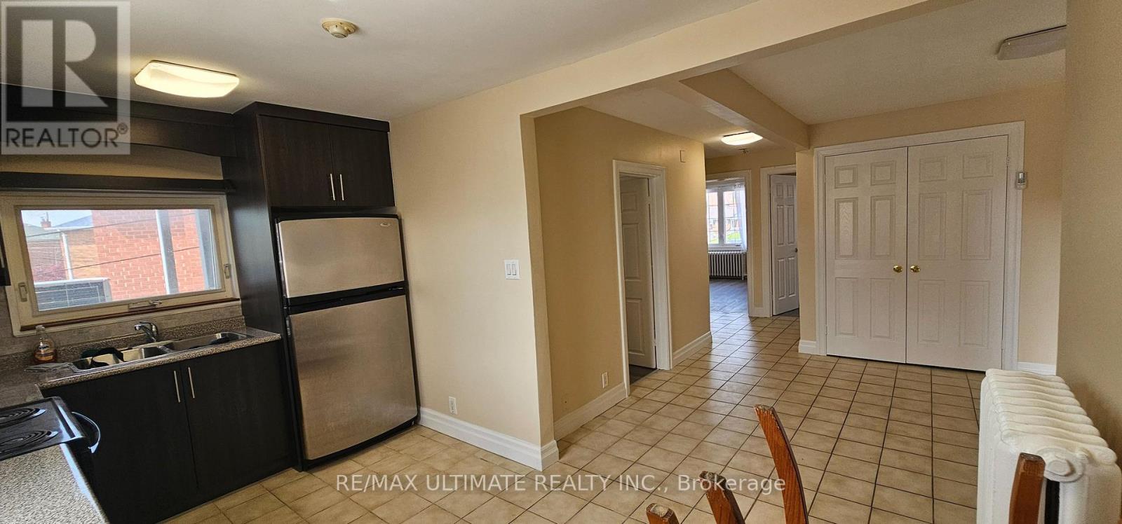 2nd Floor - 3 Kane Avenue, Toronto, Ontario  M6N 3M7 - Photo 13 - W13426134