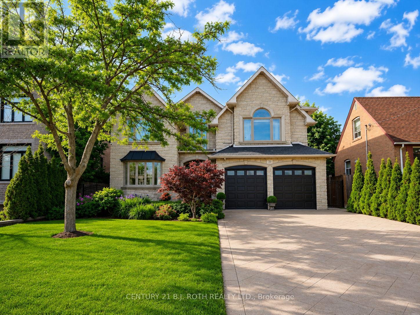 20 Creston Road, Toronto, Ontario  M6A 1J1 - Photo 3 - W13426176