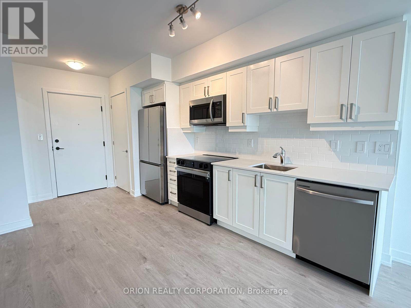 612 - 556 Marlee Avenue, Toronto, Ontario  M6B 0B1 - Photo 2 - W13426192