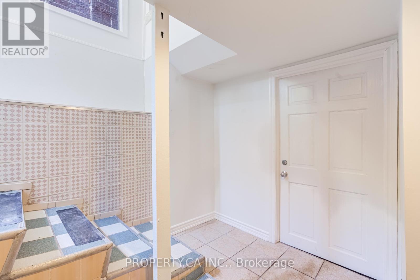 Basement - 115 Emerson Avenue, Toronto, Ontario  M6H 3S7 - Photo 7 - W13426218