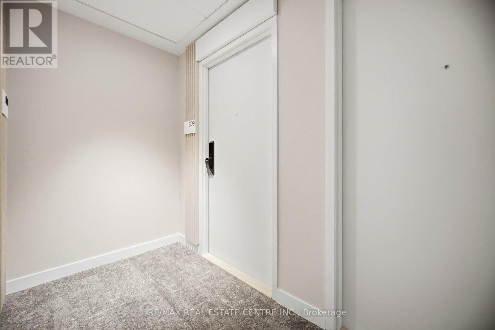809 - 28 Ann Street, Mississauga, Ontario  L5G 0E1 - Photo 3 - W13426242