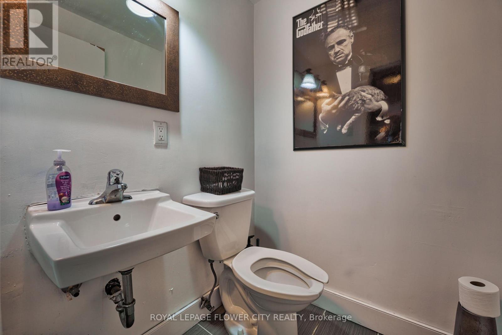49 Mary Street, Barrie, Ontario  L4N 1T2 - Photo 22 - S13415868