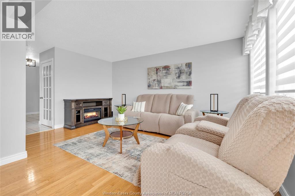 3009 Suffolk Street, Windsor, Ontario  N8R 1P1 - Photo 11 - 26013708
