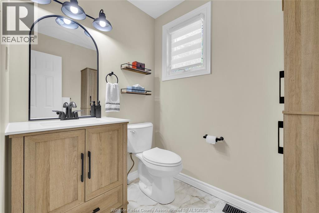 3009 Suffolk Street, Windsor, Ontario  N8R 1P1 - Photo 13 - 26013708