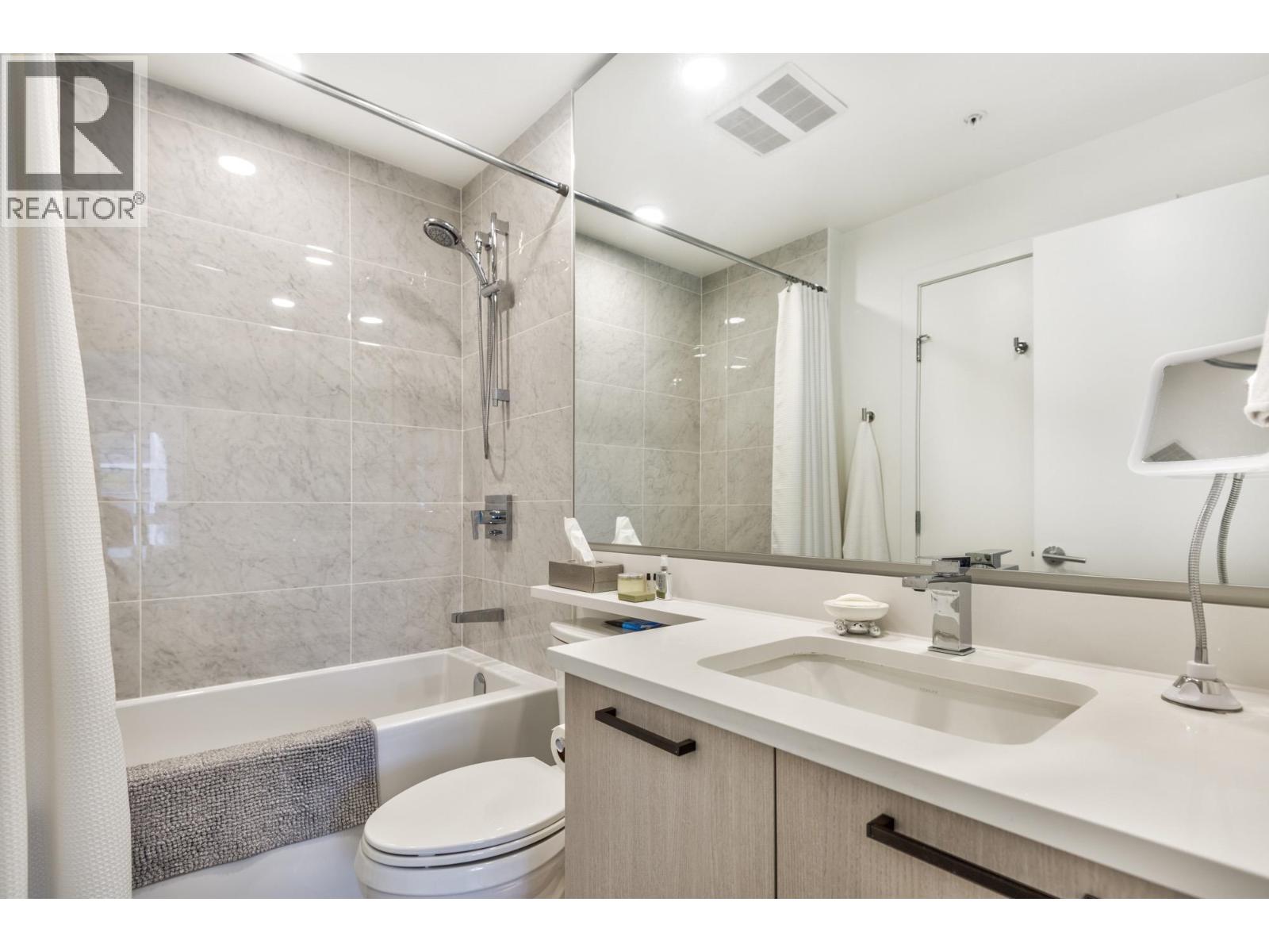 603 555 Sydney Avenue, Coquitlam, British Columbia  V3K 0G5 - Photo 15 - R3134504
